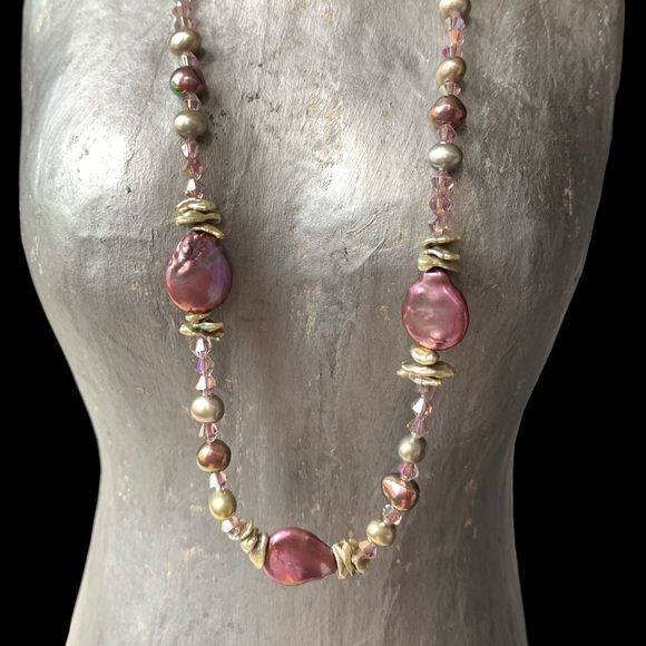 Plum Colored Cultured Pearl & Glass Beaded Woman’s Stunning Necklace Jewelry - Picture 2 of 12